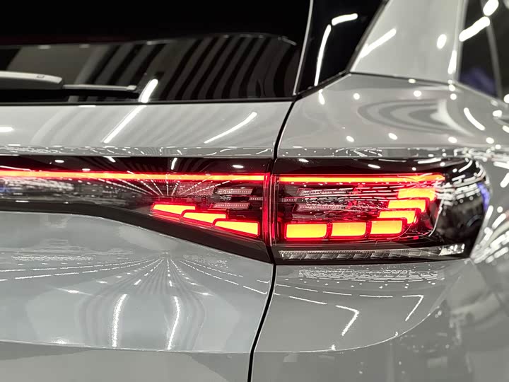 Фото 17 - Volkswagen ID.4 Crozz