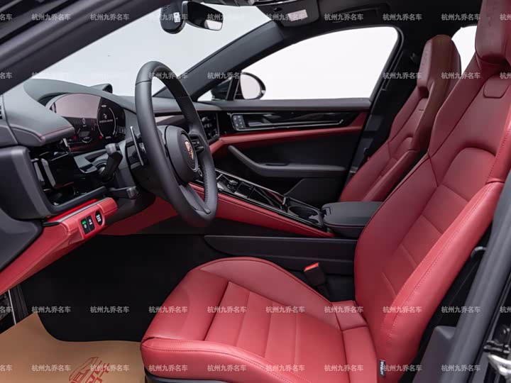 Фото 13 - Porsche Panamera