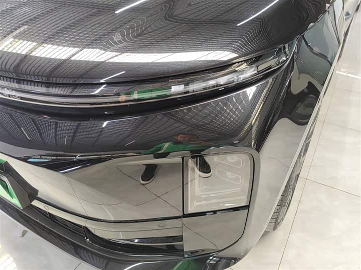 Фото 15 - LiXiang L6