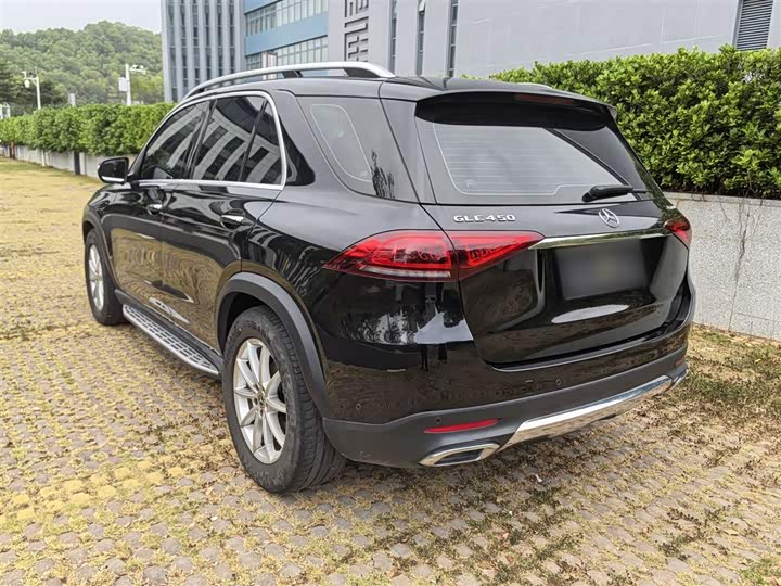 Фото 11 - Mercedes-Benz GLE-Class