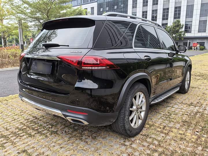 Фото 13 - Mercedes-Benz GLE-Class