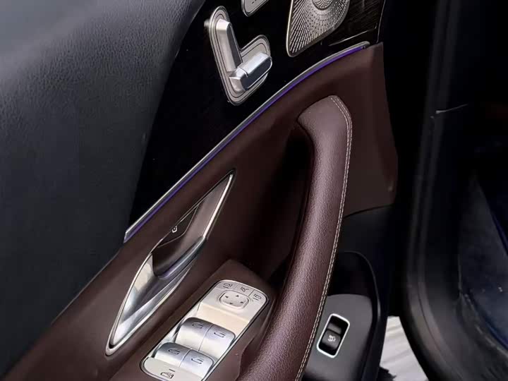 Фото 4 - Mercedes-Benz GLE-Class