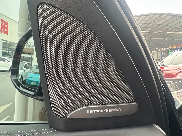 Фото 10 - BMW X7