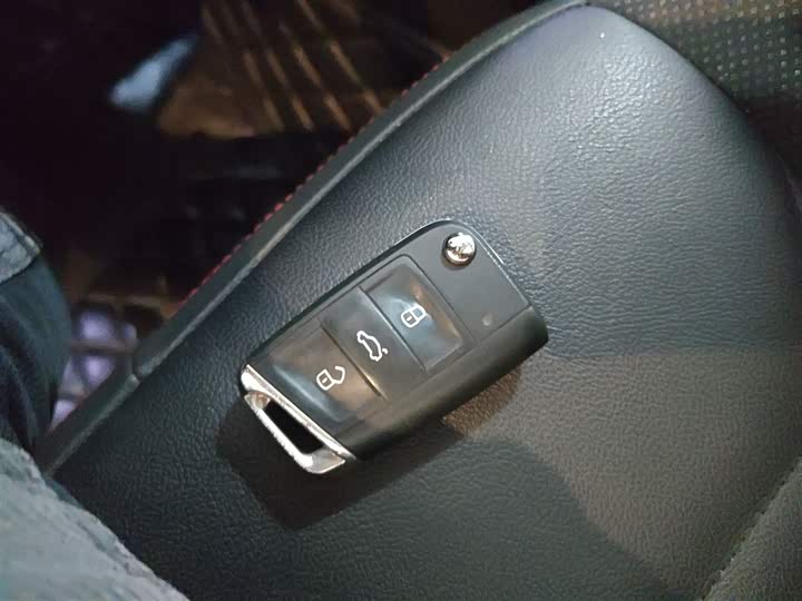 Фото 9 - Volkswagen Tayron