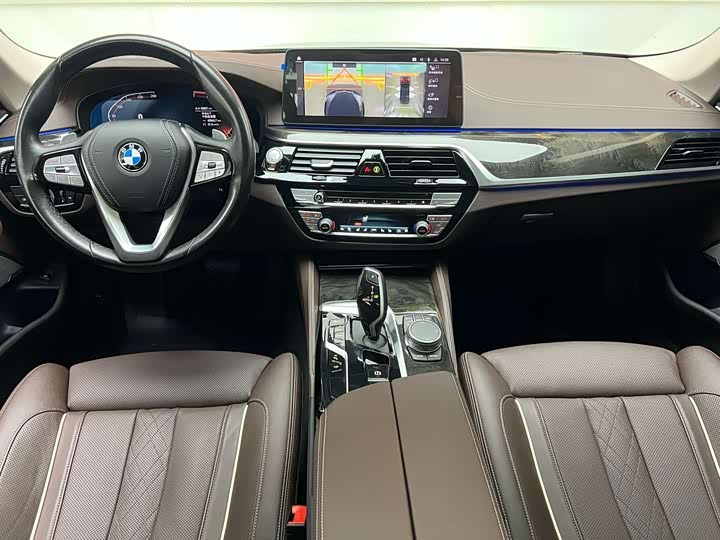 Фото 12 - BMW 5 Series