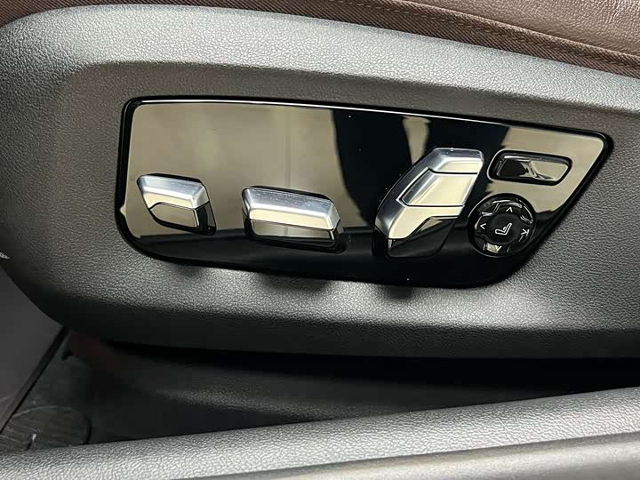 Фото 21 - BMW 5 Series