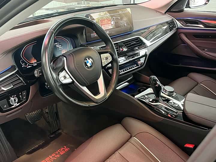 Фото 8 - BMW 5 Series