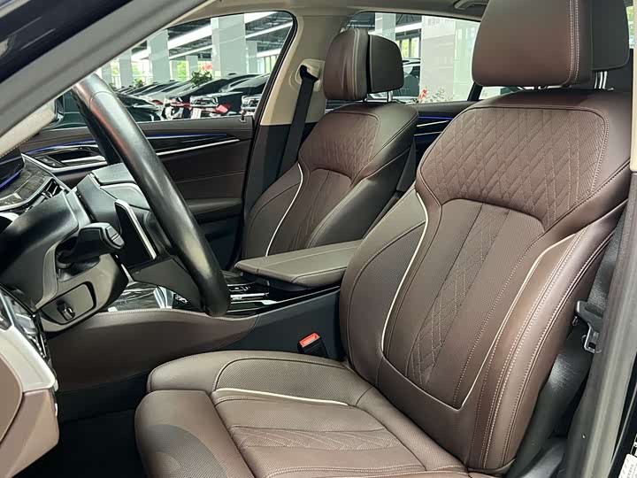 Фото 9 - BMW 5 Series