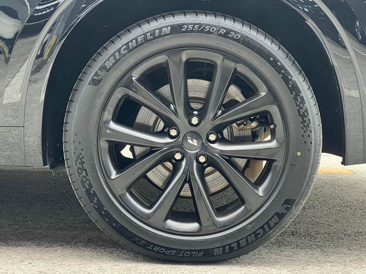 Фото 17 - LiXiang One