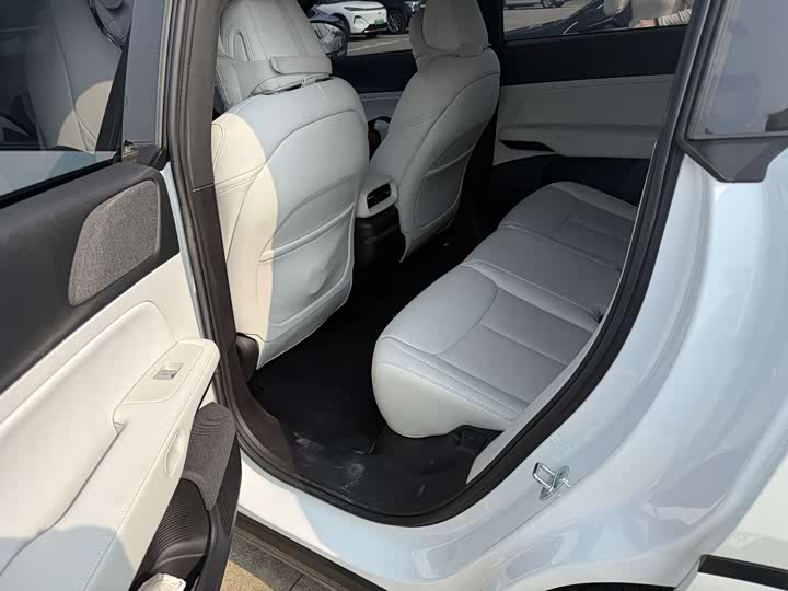 Фото 6 - XPeng G6