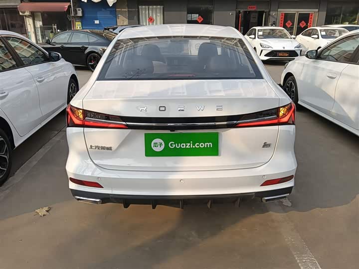 Фото 6 - Roewe i5