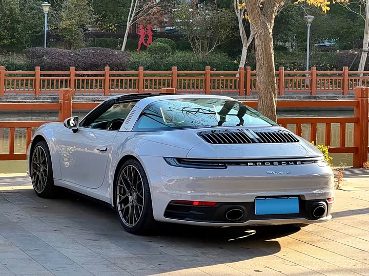 Фото 9 - Porsche 911