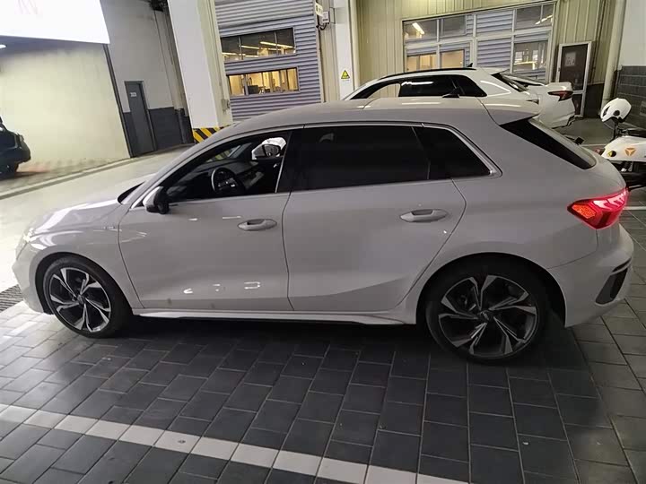 Фото 5 - Audi A3