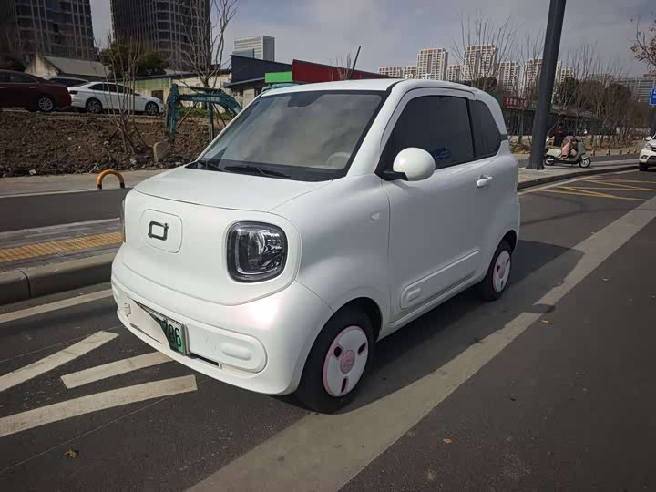 Фото 1 - Bestune Pony