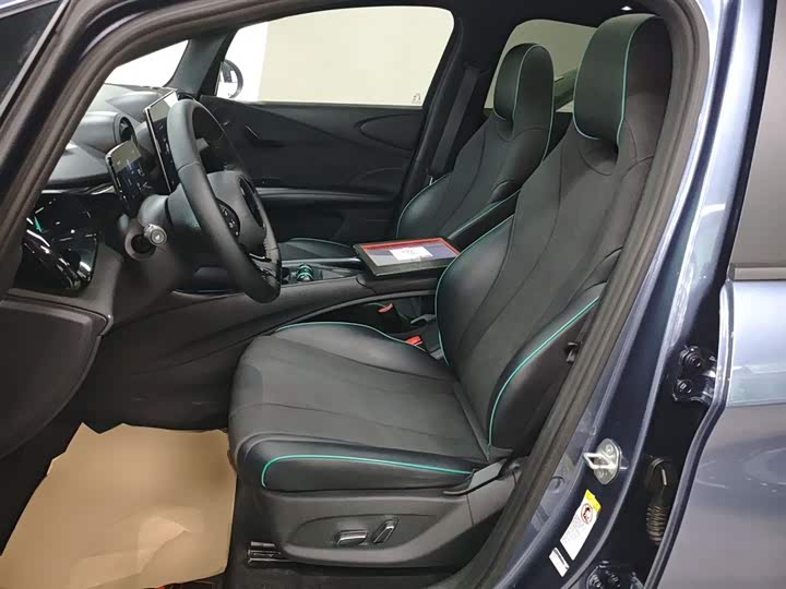 Фото 15 - BYD Dolphin