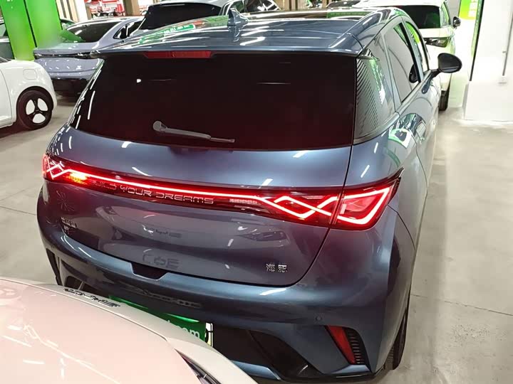 Фото 6 - BYD Dolphin