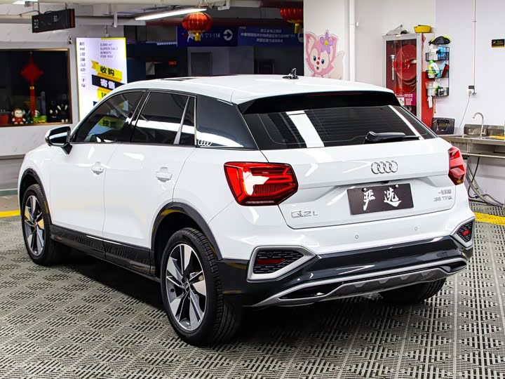 Фото 21 - Audi Q2L