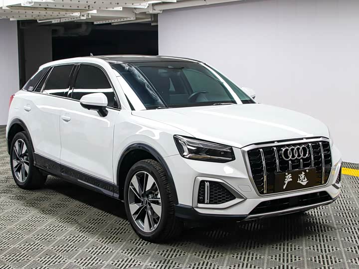 Фото 3 - Audi Q2L