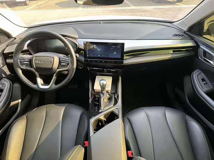 Фото 7 - Roewe i5