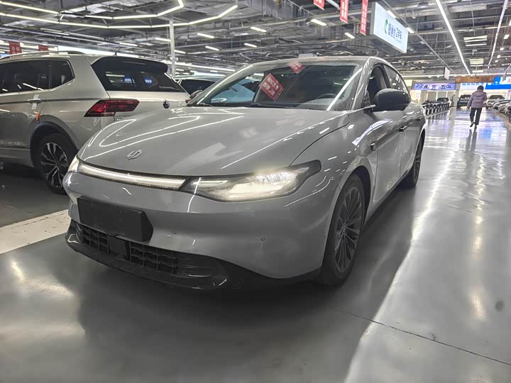 Фото 1 - Leapmotor C01