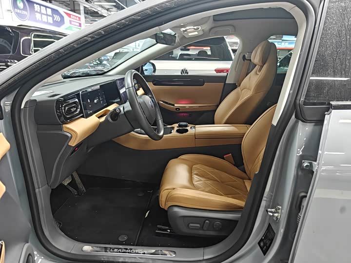 Фото 10 - Leapmotor C01