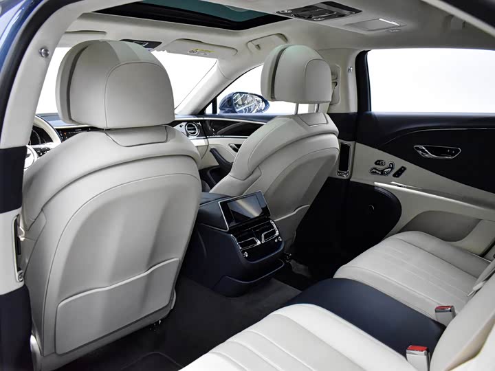 Фото 14 - Bentley Flying Spur