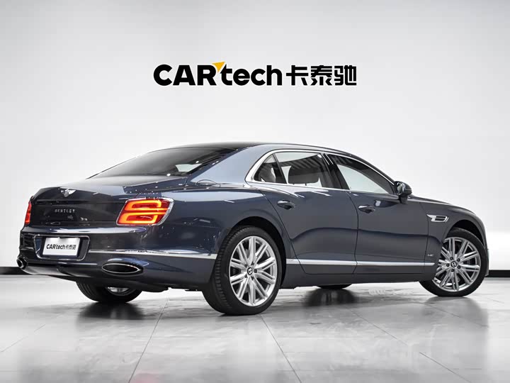 Фото 4 - Bentley Flying Spur