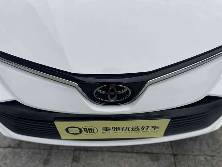 Фото 18 - Toyota Corolla