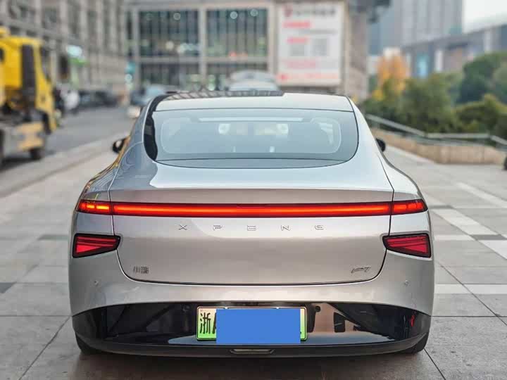 Фото 7 - XPeng P7