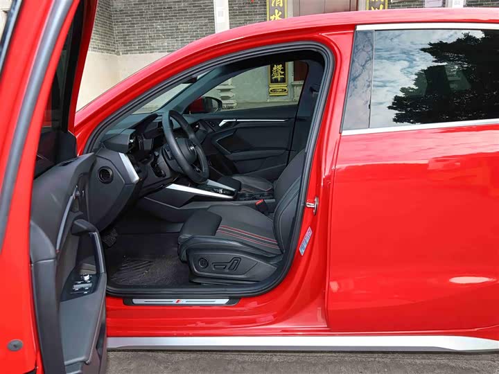 Фото 16 - Audi A3