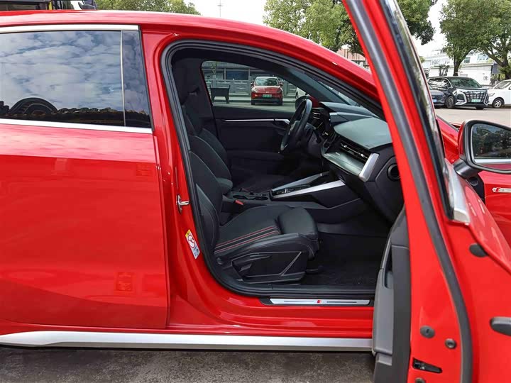 Фото 17 - Audi A3