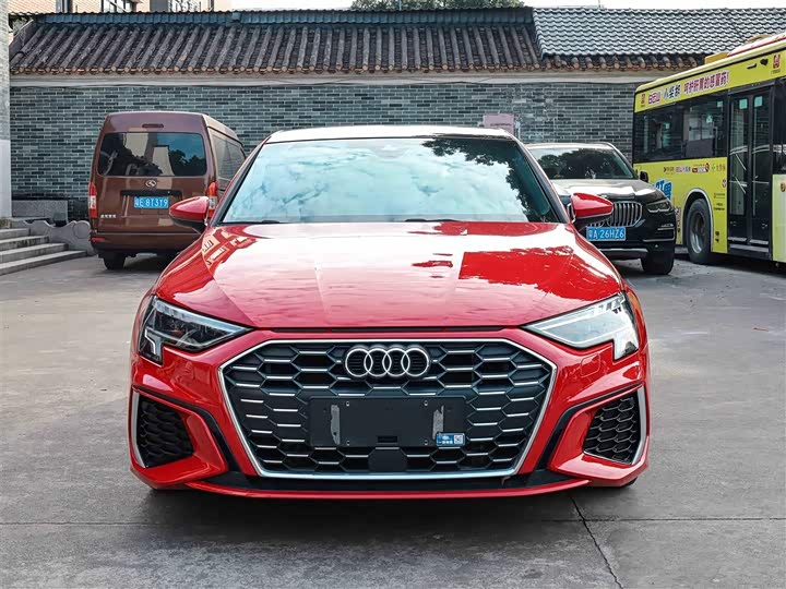 Фото 2 - Audi A3