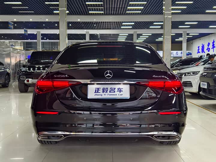 Фото 9 - Mercedes-Benz S-Class