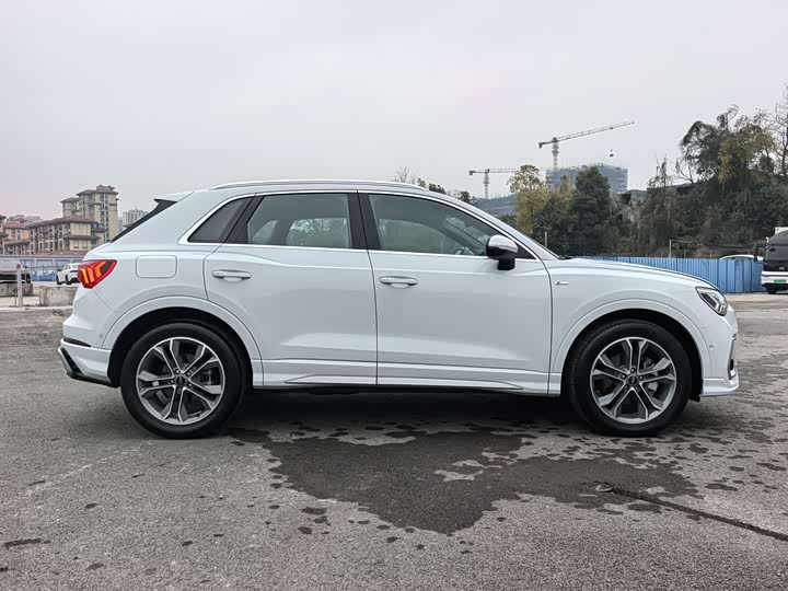 Фото 12 - Audi Q3