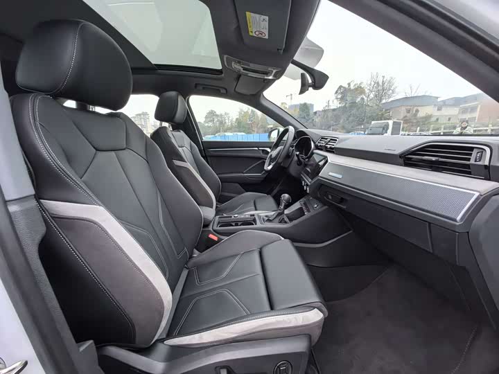 Фото 6 - Audi Q3