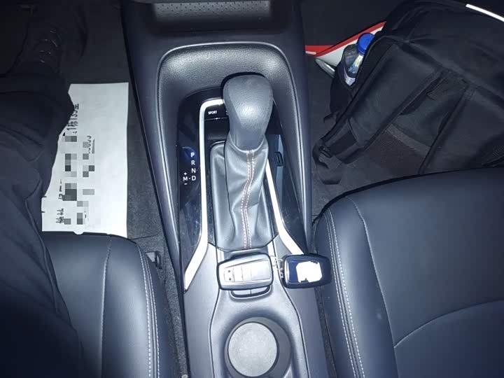 Фото 14 - Toyota Corolla