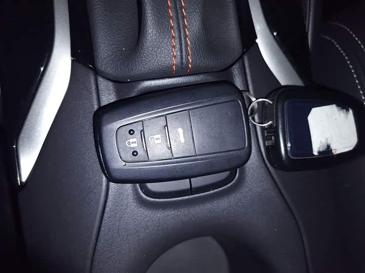 Фото 9 - Toyota Corolla