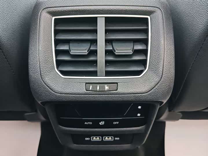 Фото 19 - Volkswagen Tayron