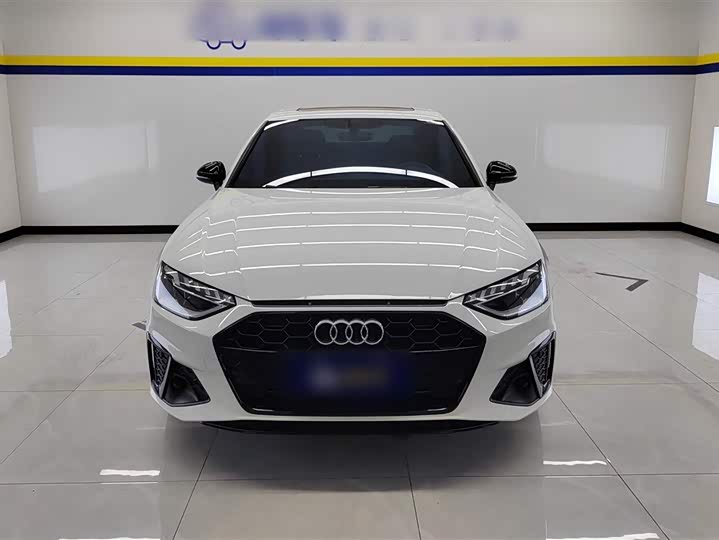 Фото 3 - Audi A4L