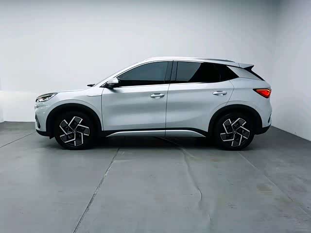 Фото 14 - BYD Yuan Plus