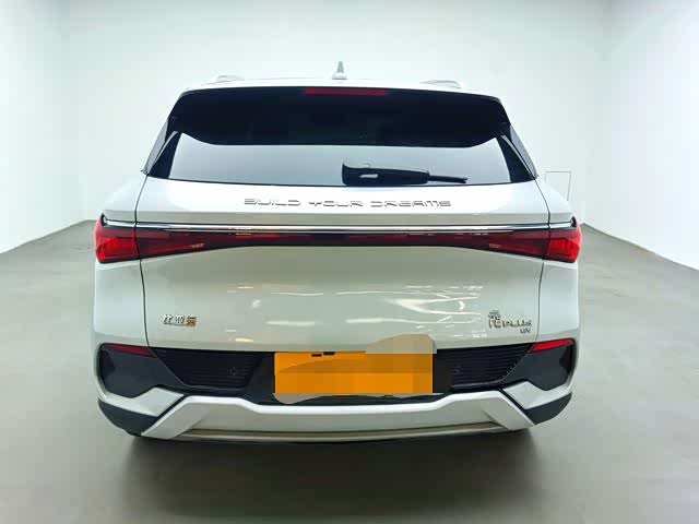 Фото 3 - BYD Yuan Plus