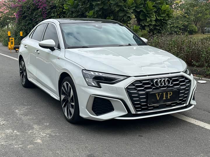 Фото 2 - Audi A3