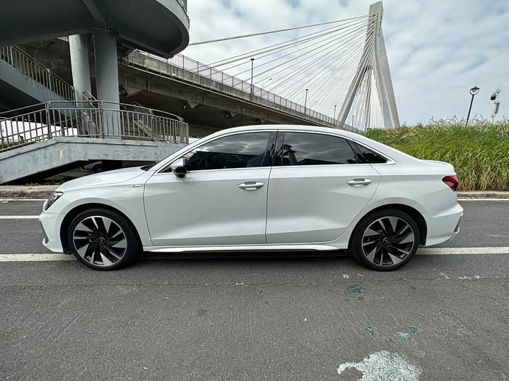 Фото 22 - Audi A3