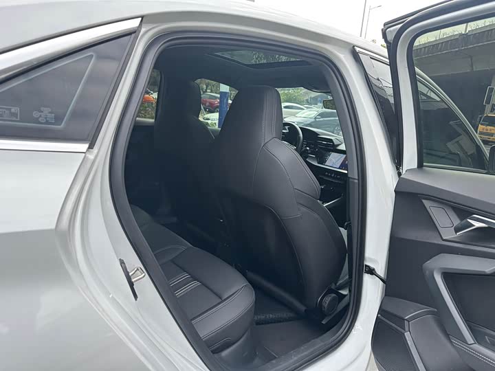 Фото 27 - Audi A3