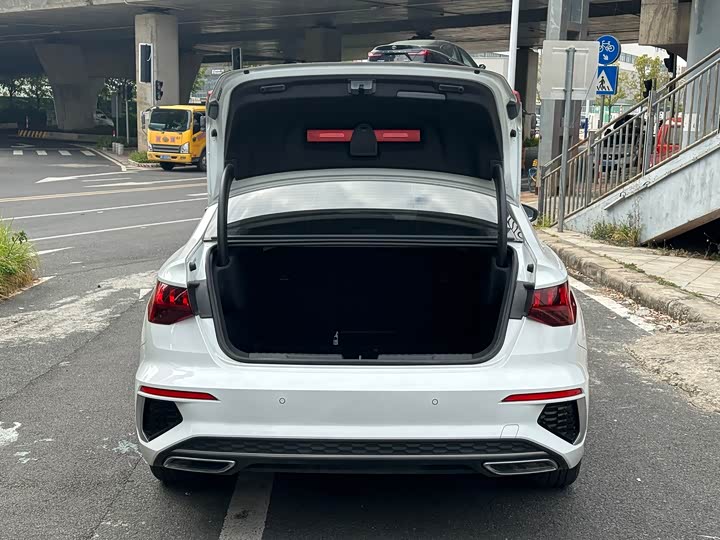 Фото 32 - Audi A3