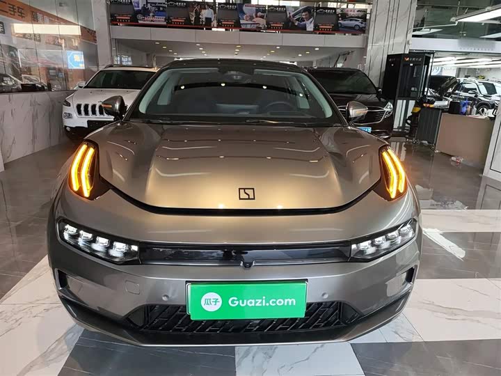 Фото 3 - Zeekr 001