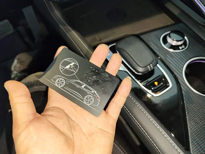 Фото 9 - Zeekr 001