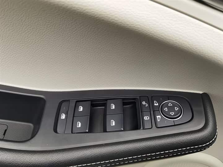 Фото 9 - BYD Yuan Pro