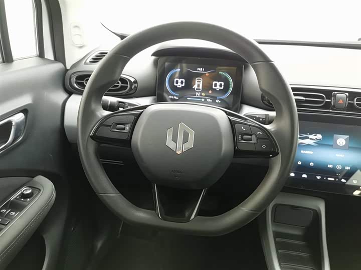 Фото 11 - Leapmotor T03