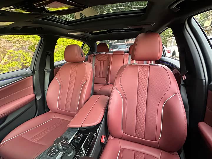 Фото 12 - BMW 5 Series